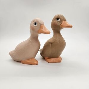 Charming Duck Figurine Set - Cream and Tan